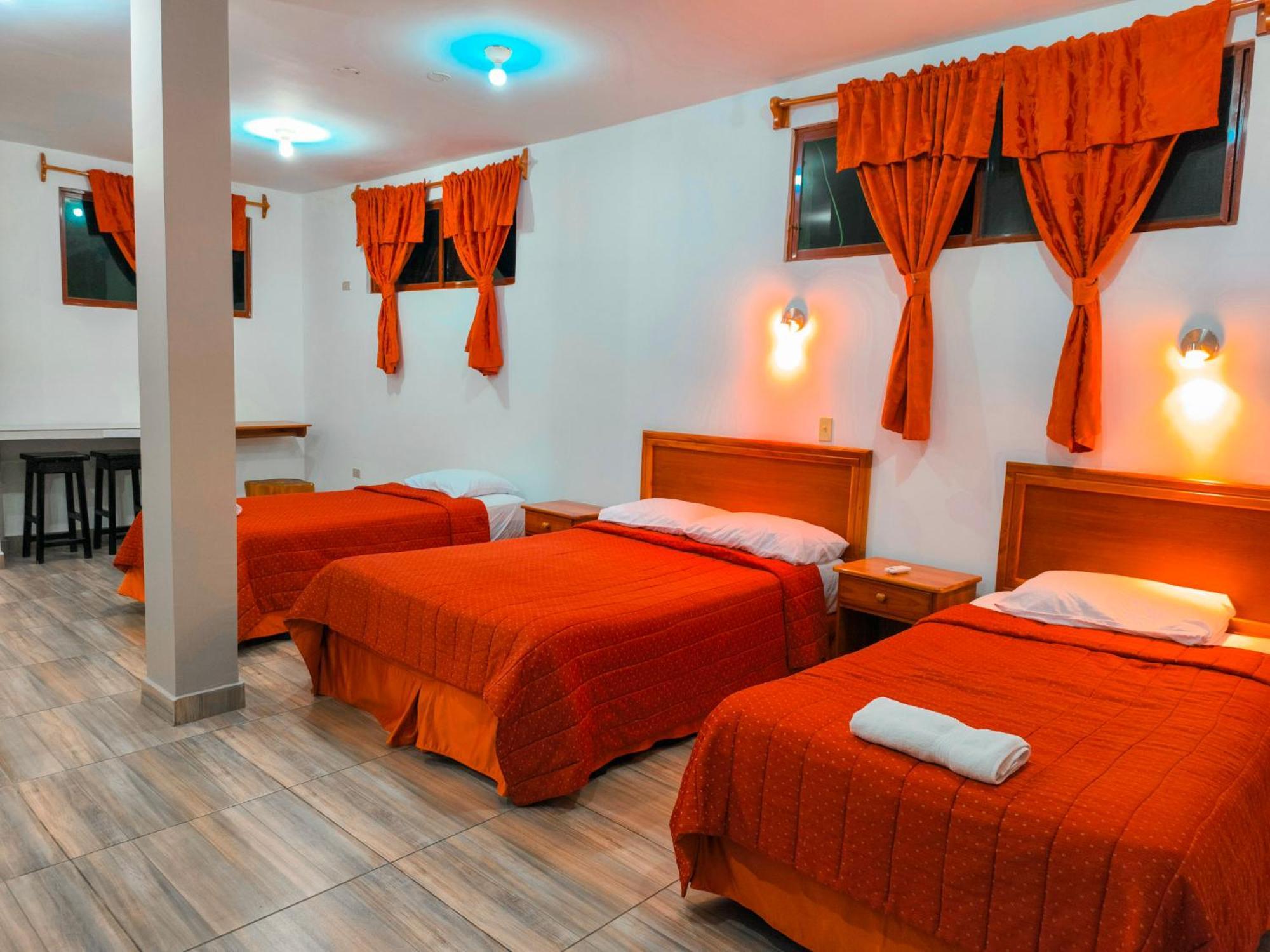 Suites En El Centro Puerto Ayora  Exterior foto